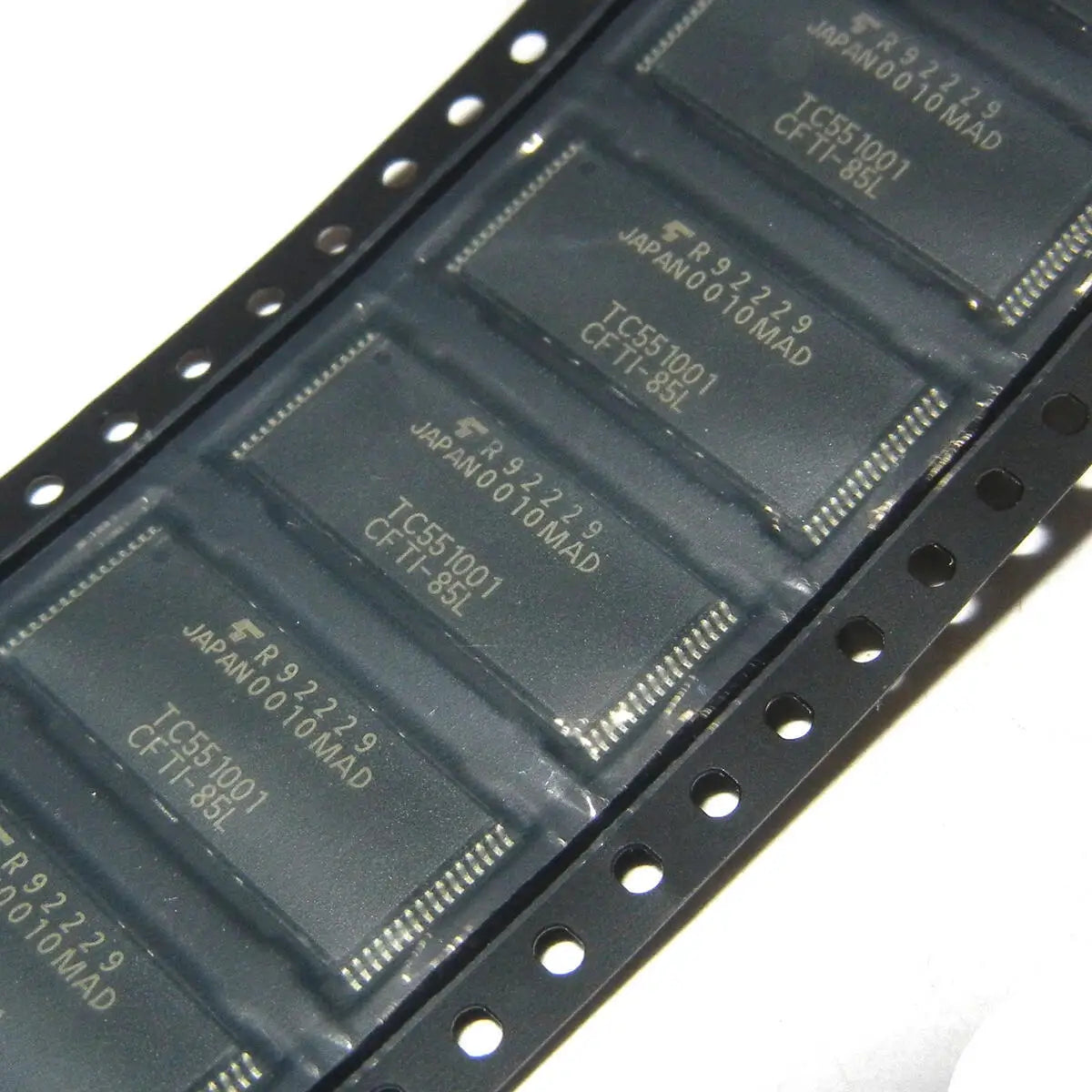 SST39SF040-45-4C-WH SST39VF020-70-4C-WHE SST39VF080-70-4I-EI TC551001BTRL-70L TC551001CFT-55L TC551001CFT-70L TC551001CFTI-85L