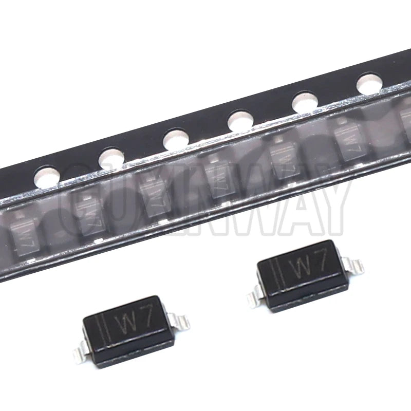100Pcs SMD Zener Diode 1206 BZT52C 4V7 5V1 5V6 6V2 6V8 7V5 8V2 9V1 10V 12V 15V 16V 18V 20V 24V 27V 30V 33V 36V 39V 43V SOD-123