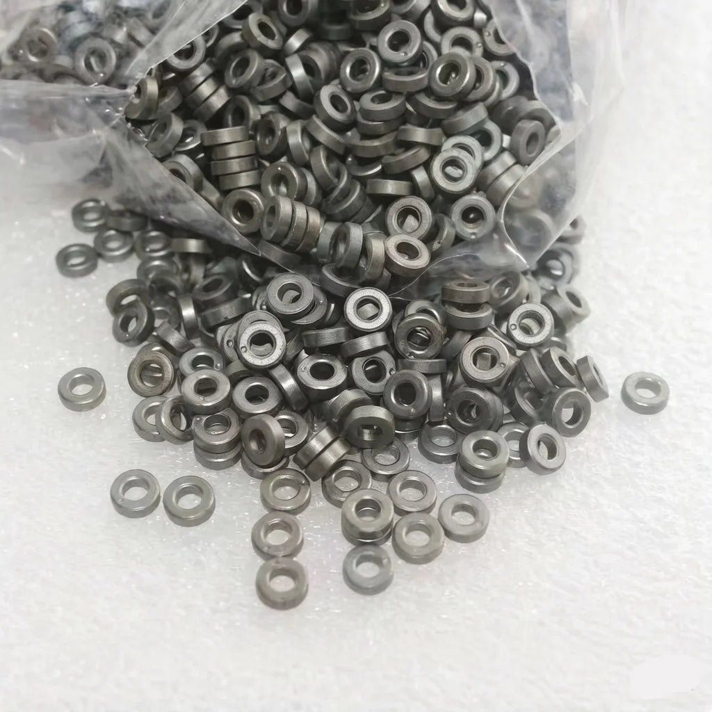 100PCS Magnetic Ferrite Cores Bead Coil Filter Wire 3.05 3.5 3.9 4 5 6 9 10mm Magnetic Hollow Ring Anti-interference