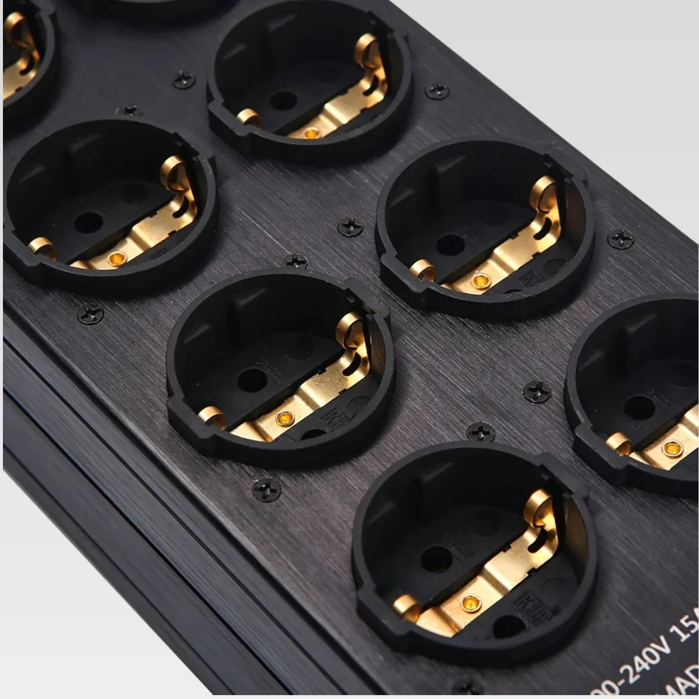 Pwalle TP80 European standard power filter, anti surge socket, multifunctional display screen