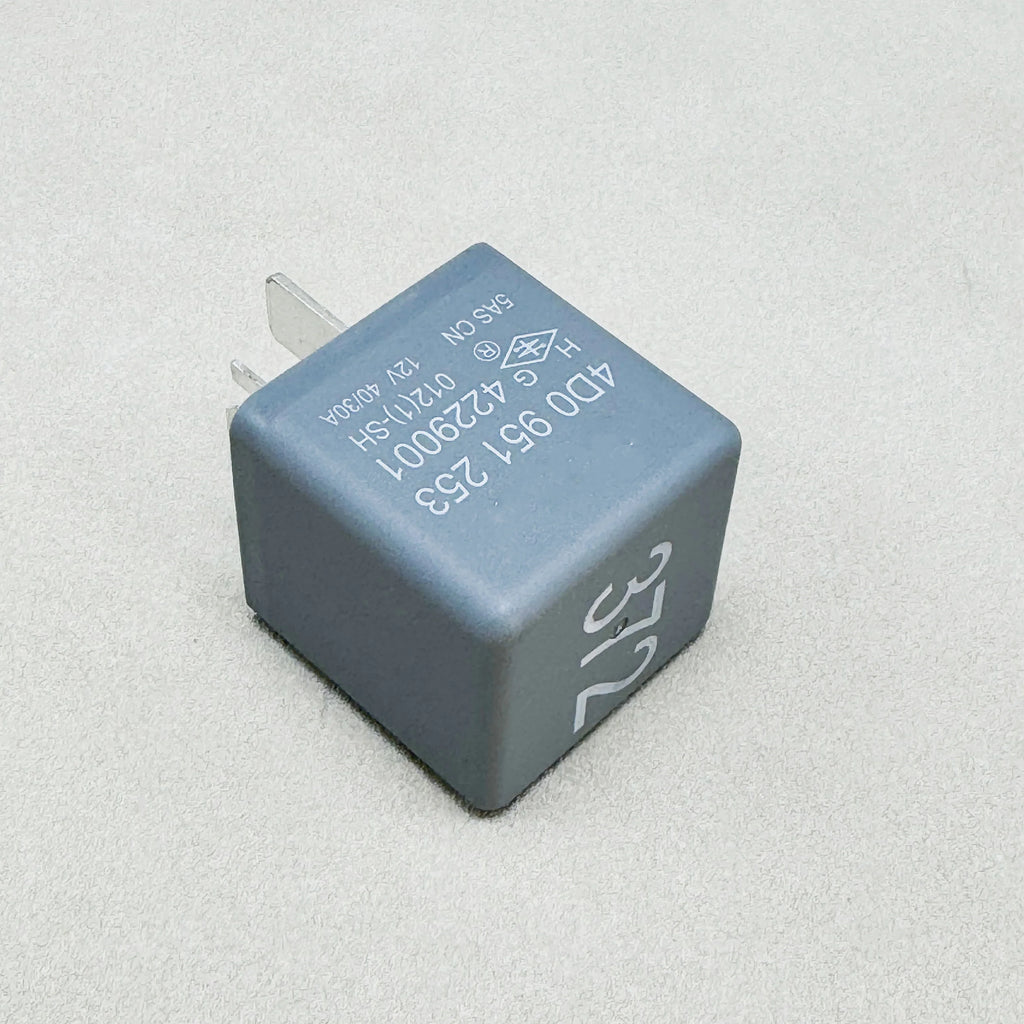 #372 Fuel Pump Relay 4D0951253 For Audi 100 1992-1994 A4 1996-2001 A6 1995-2004 A8 For VW Passat B5 1998-2002