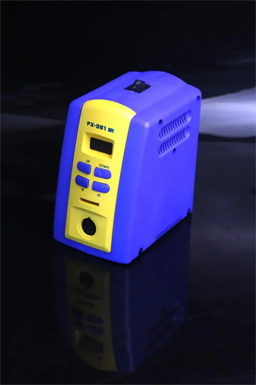 FX-951 fx951 Digital Thermostatic Soldering Station/ Soldering Iron 110V/220V+Welding wire