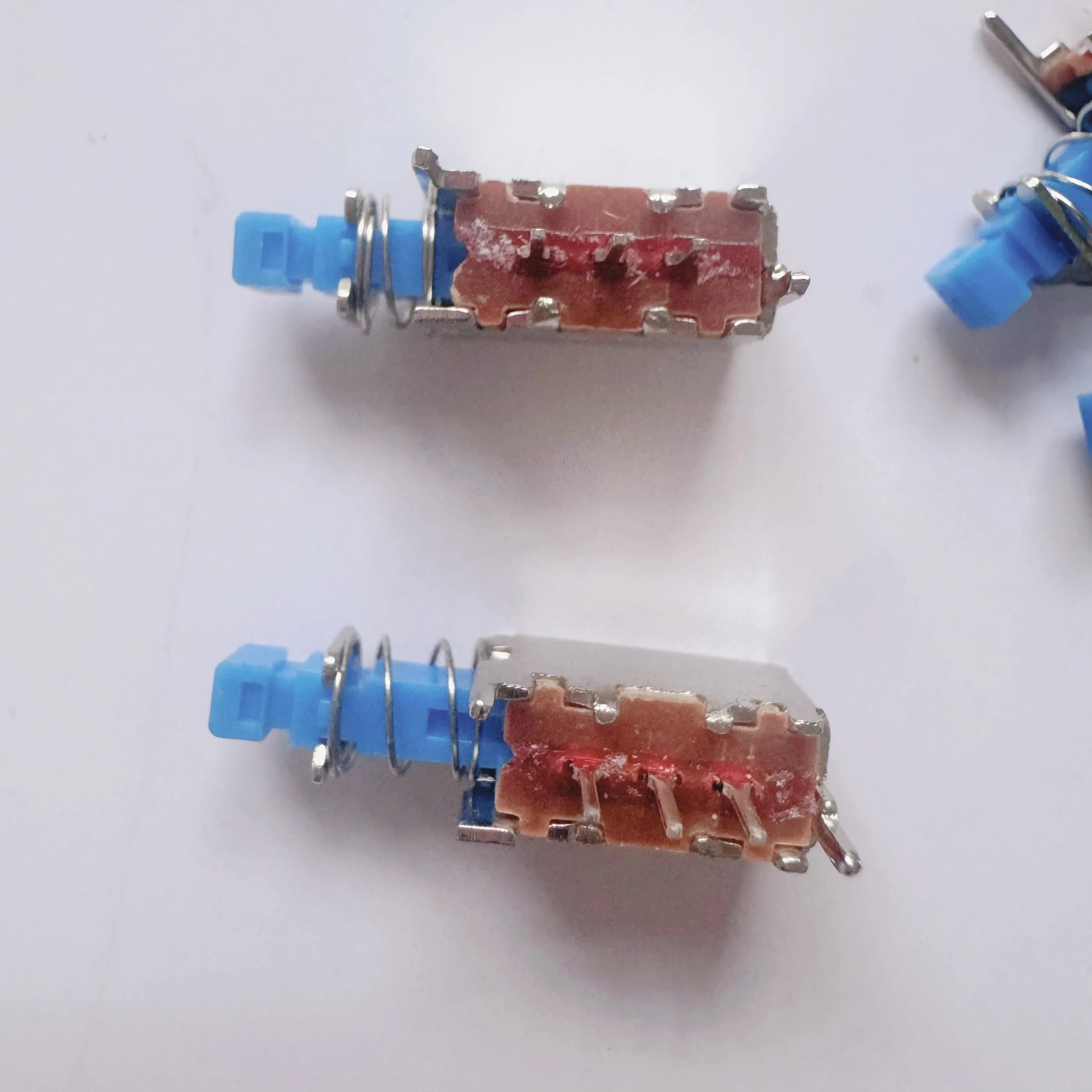 5PCS Spring Switch 22x5x8mm Reed Switch Latching Self-locking Plastic Push Button Switch 3Pin DIP PS-004