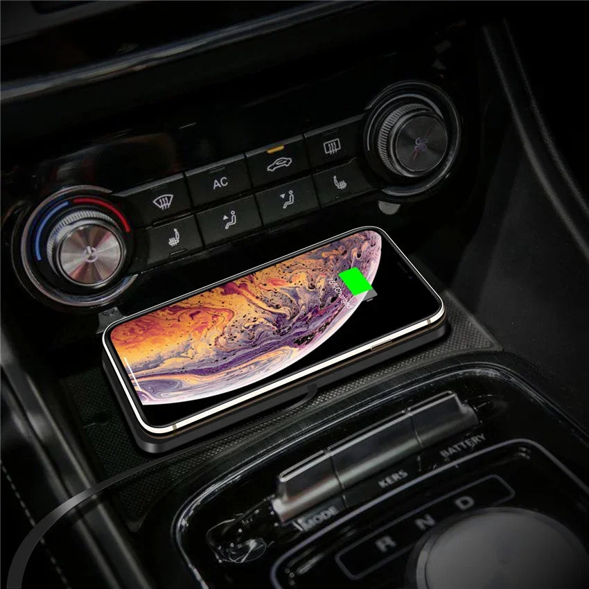 Wireless Charger Car Silicone Pad Stand For iPhone 17 16 14 13 12 Xiaomi Samsung Huawei Mobile Phone Fast Car Wireless Charging