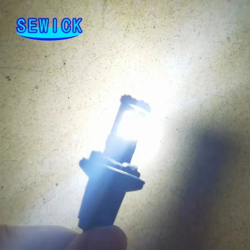 100Pcs T10 CANBUS 12SMD 3030 12V-24V White Car Side Tail Light Bulb t10 canbus Error Free w5w 194 168 led Car styling