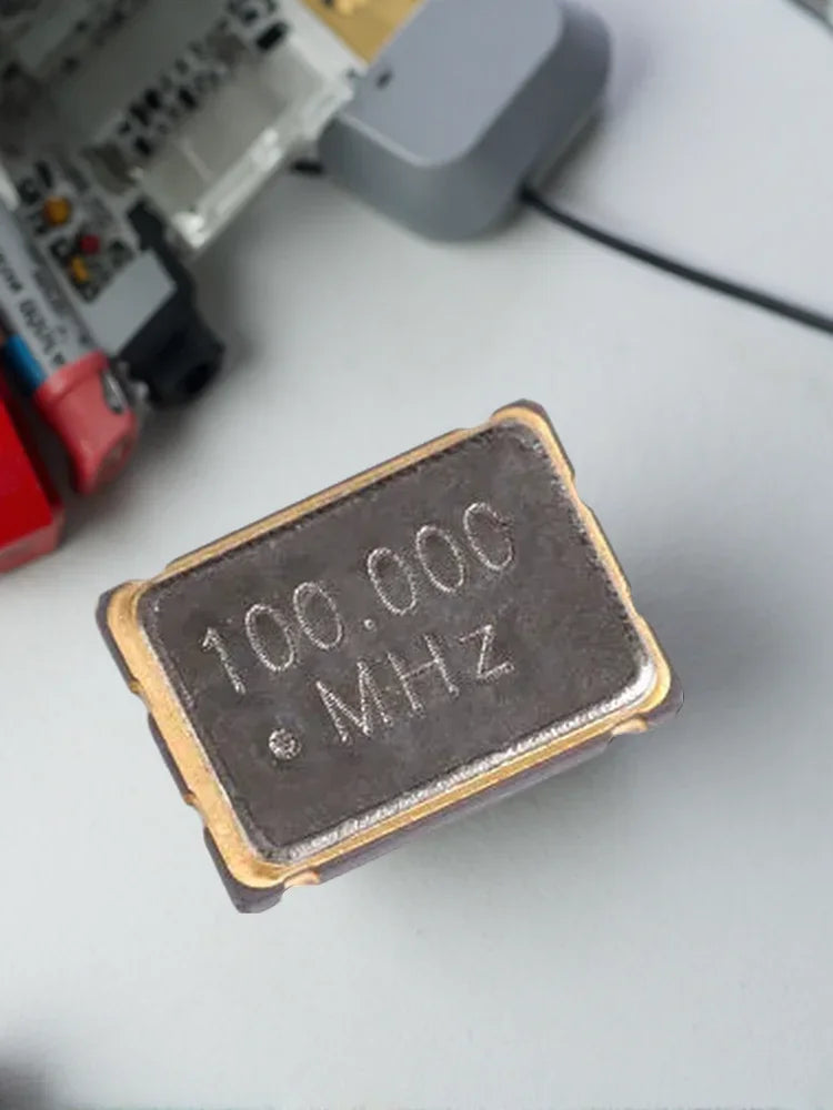 5PCS 5*7mm 7050 4 Pins SMD Oscillator 100MHz 100M 100.000mhz Active Crystal Oscillator