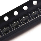 100PCS MMBT3906 2A 2N3906 0.2A 40V SOT-23 PNP SMD Chip Transistor