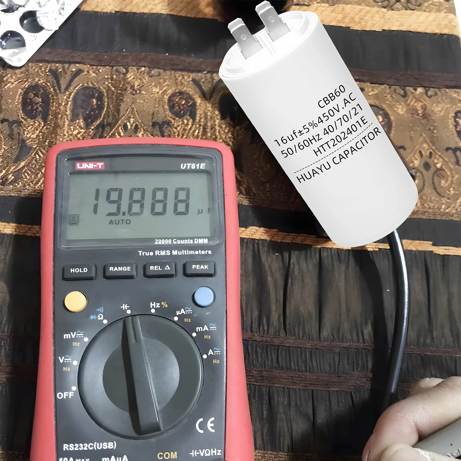 CBB60 Capacitor 450VAC Double Insert 50/60hz Electric Replacement Start Run Capacitor For Air Compressor Water Pump Motor