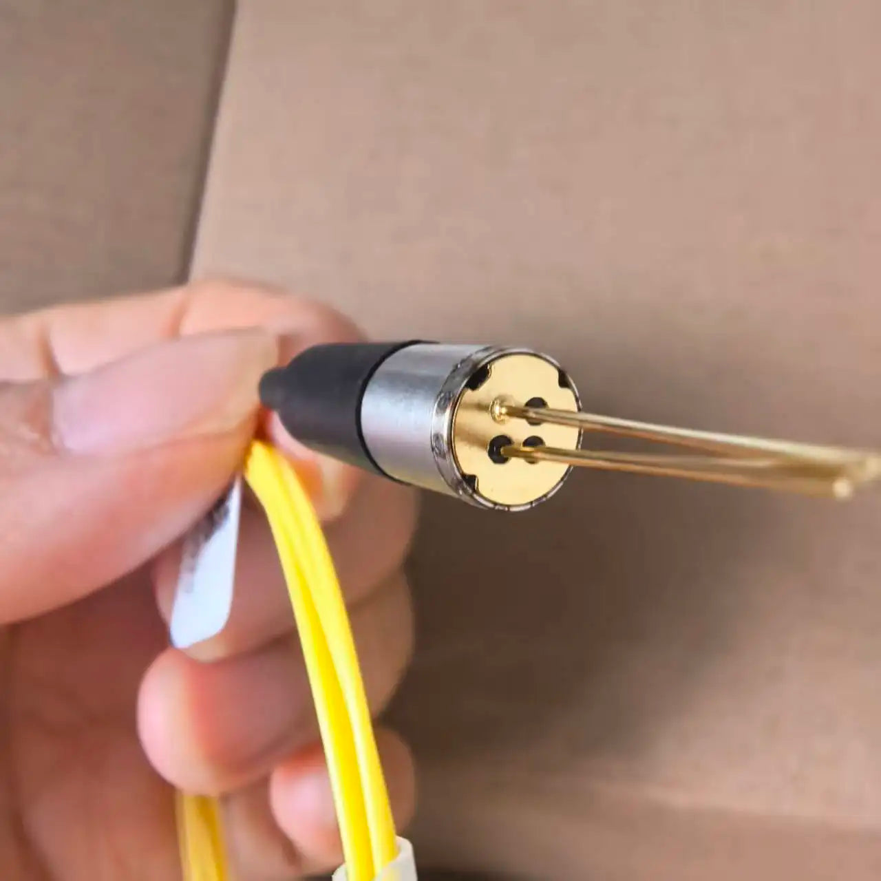 1310/1550 DFB laser,MQW-DFB Laser Diode with Isolator