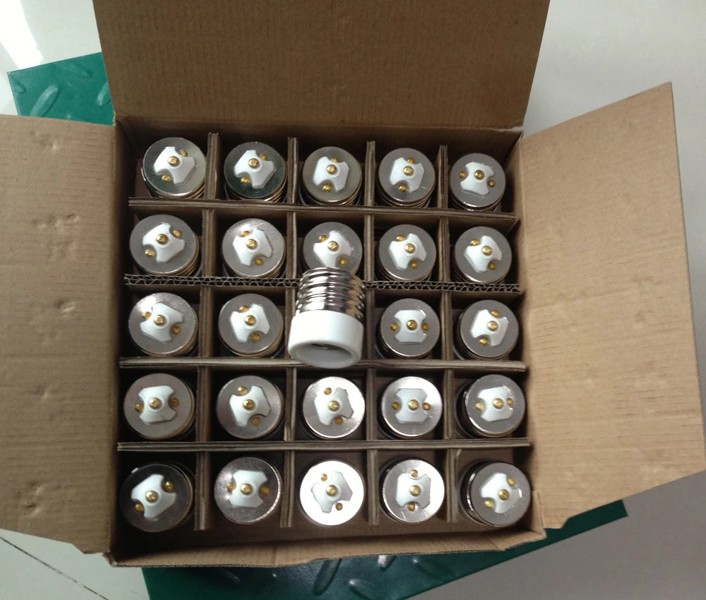 2PCS E40 To E27 Light Socket Adapter ExtenderLED PBT Porcelain Ceramic Mogul Highbay Base To Medium Screw Lampholder Converter