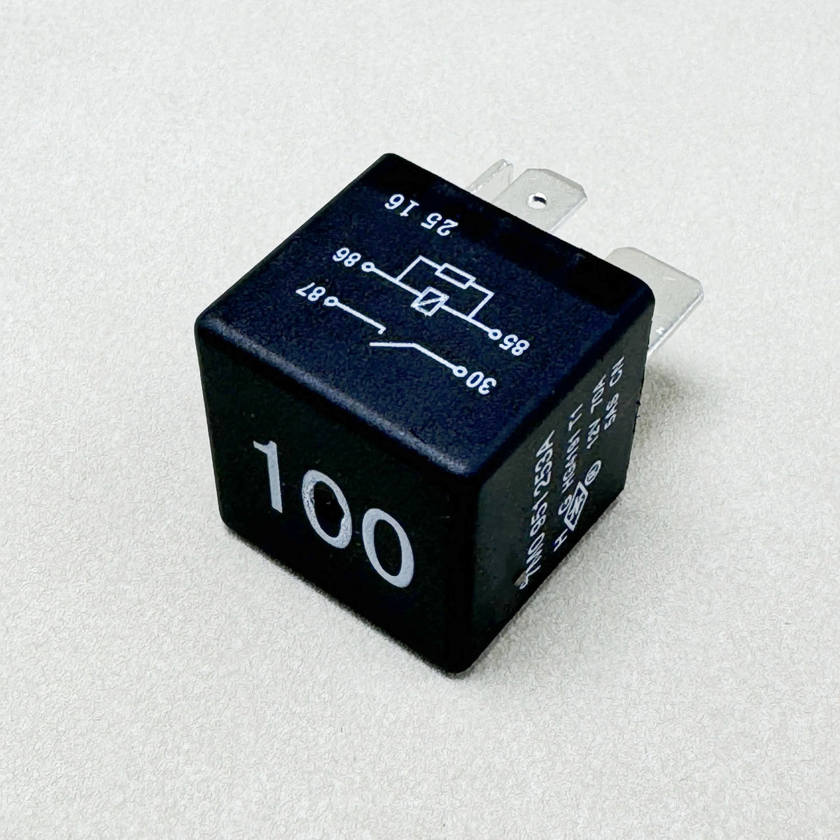 Fuel Pump Relay NO.100 7M0951253A for VW Polo Golf EU EUROVAN Audi AQ3C AUDI Q3 CN R8 AUDI R8 443951253N 2E0937099A