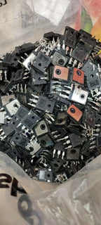 10PCS LM317T IRF3205 E13009-2 J3009-2 IRF510N IRF520N IRF530N IRF540N IRF640N IRF740 IRF840 IRL540 TO-220