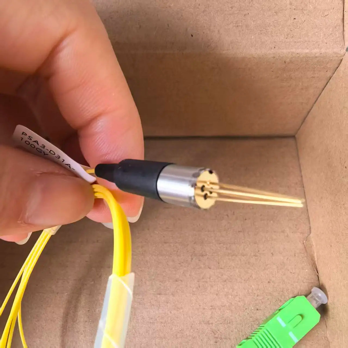 1310/1550 DFB laser,MQW-DFB Laser Diode with Isolator