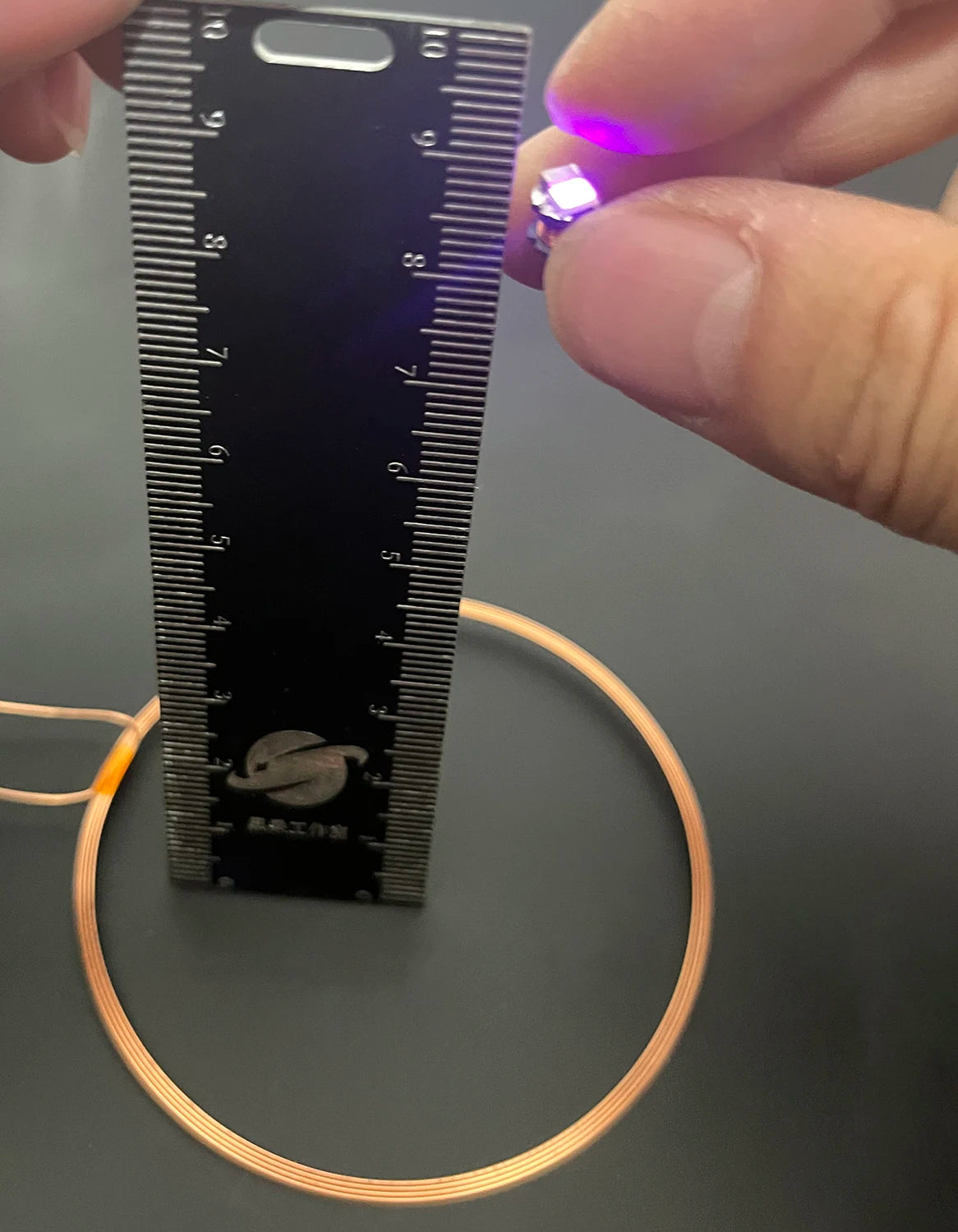 [ 0-80mm Wireless Power Supply ] Type-c USB Wireless Transmitter Coil Induction Receiver LED Light Lamp DIY Bandai Model Gundam