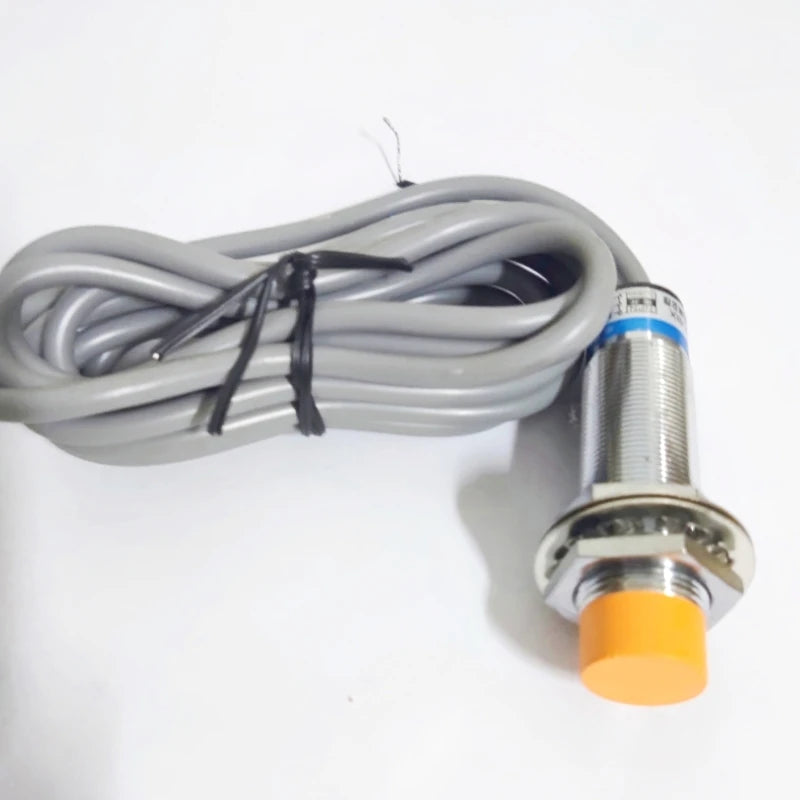 LJC18A3-B-Z/BX Approach Sensor Cylindrical Capacitive Proximity Switch 10mm Detecting distance NPN/PNP NO/NC DC6-36V