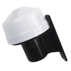 Outdoor Photocell Switch Featuring IP65 Protection Twist Lock Interface and 1000W Load Capacity for Lighting Control