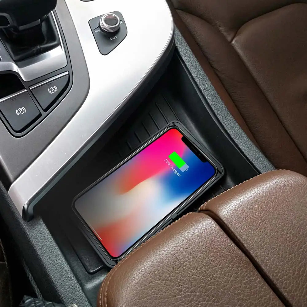 Car Wireless Charger for Samsung Galaxy S24 S23 S22 Induction Fast Car Charging Pad for iPhone Xiaomi Mobile Phone Car Charger