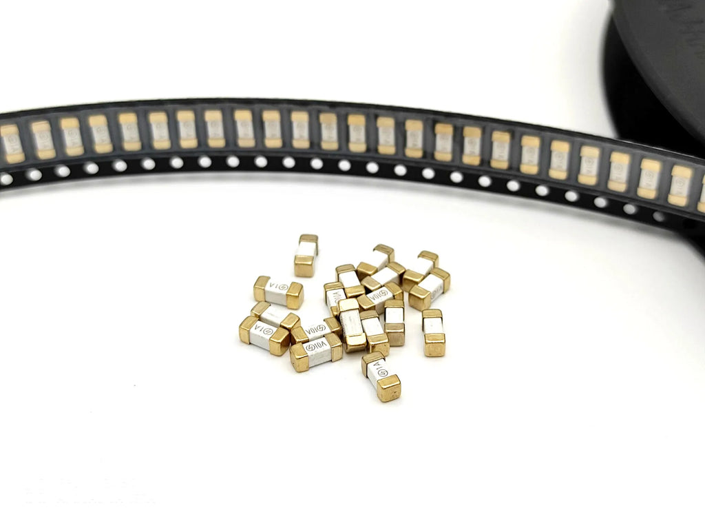Gold Silver 1808 125V 250V AC 0451 SMD Fast blow Fuse 0.5A 500mA 1A 2A 3A 4A 5A 6.3A 8A 10A 12A 15A 500MA 750MA 2410 ultra-rapid