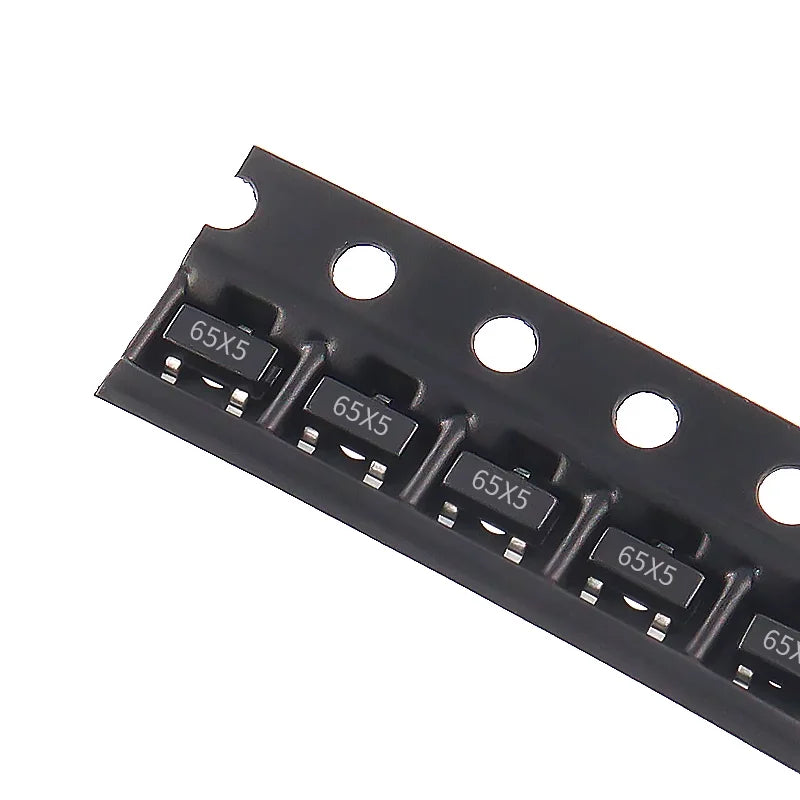 20pcs XC6206P282MR XC6206P302MR XC6206P332MR SOT-23 Low Dropout Linear Regulator LDO Chip