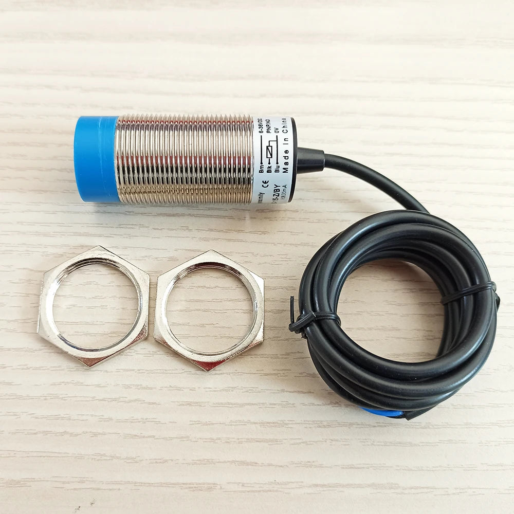 Capacitive Proximity Switch CM30 LJC30 detection 0-15mm DC6-36V AC90-250V NPN PNP NO NC NO+NC long distance metal sensor switch